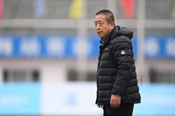 爱游戏在线-大连主教练表态谈兴奋，期望球队长远发展