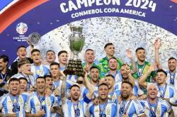 爱游戏体育平台-凭借出色表现，一支球队成功夺冠