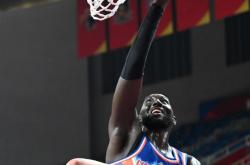 关于西藏队主帅战术改变，成功战胜对手的信息