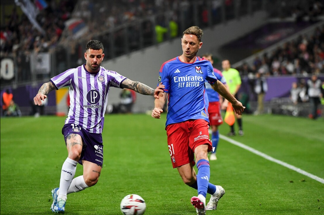 关于法兰克福主场不敌汉堡，遭受失利的信息