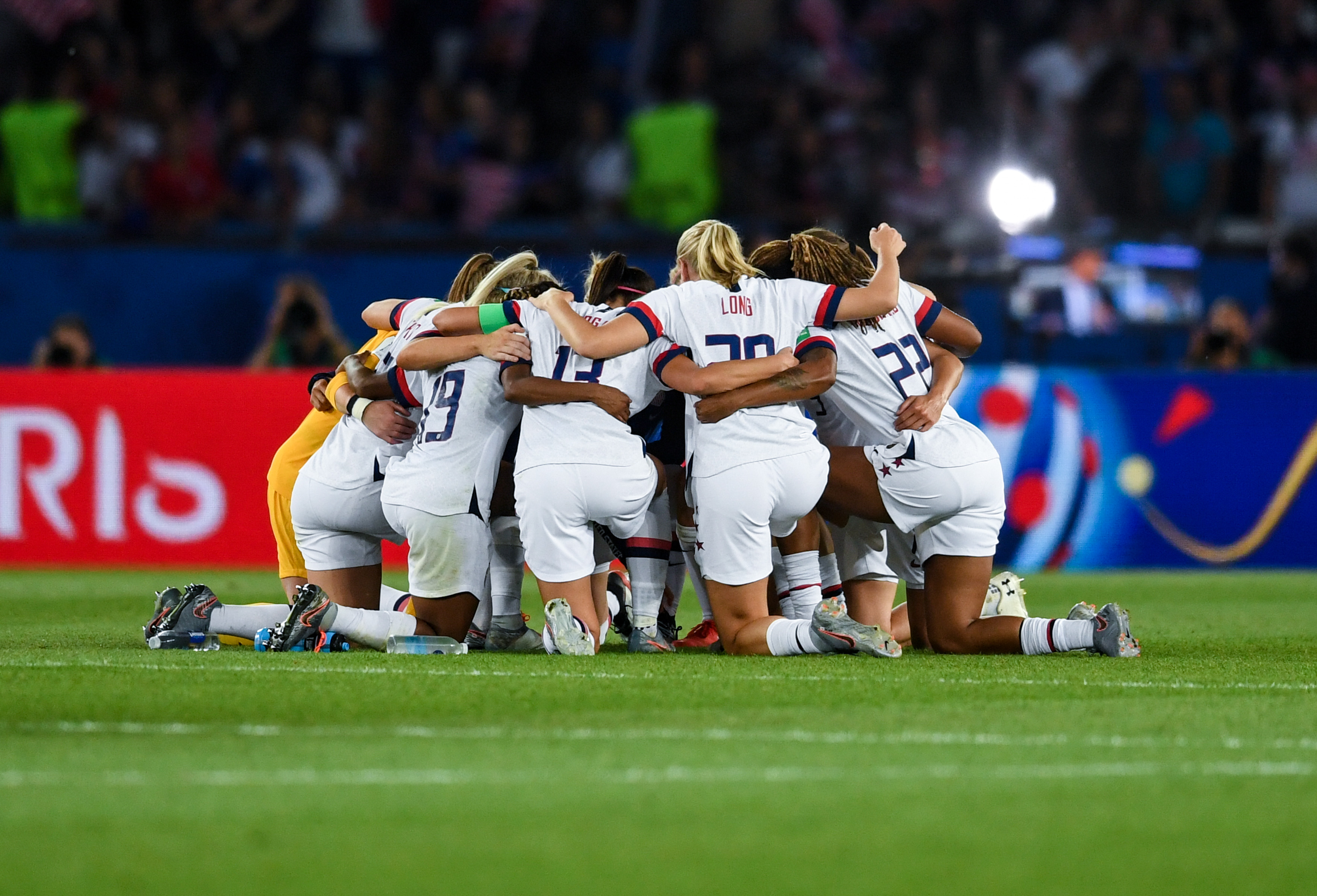 法国女足淘汰意大利，劲夺四强(法国女足淘汰意大利,劲夺四强是哪一年)