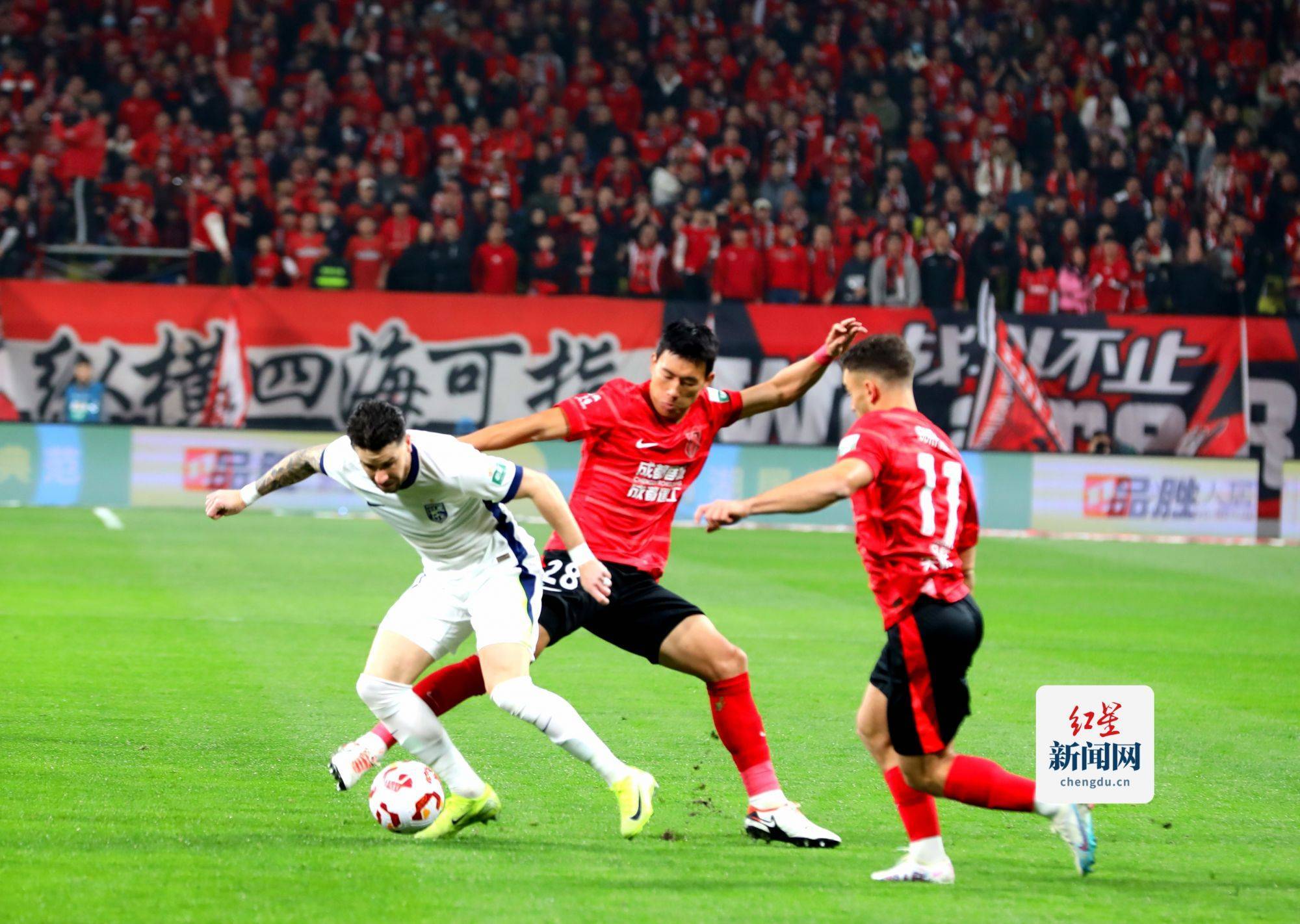 关于武汉三镇爆发神级表现,中超被彻底压制,弹幕刷屏的信息 关于武汉三镇爆发神级表现,中超被彻底压制,弹幕刷屏的信息