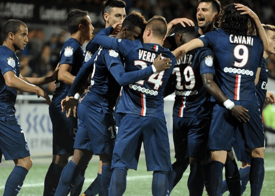 巴黎圣日耳曼击败里昂,坚守联赛榜首位置的简单介绍 巴黎圣日耳曼击败里昂,坚守联赛榜首位置的简单介绍