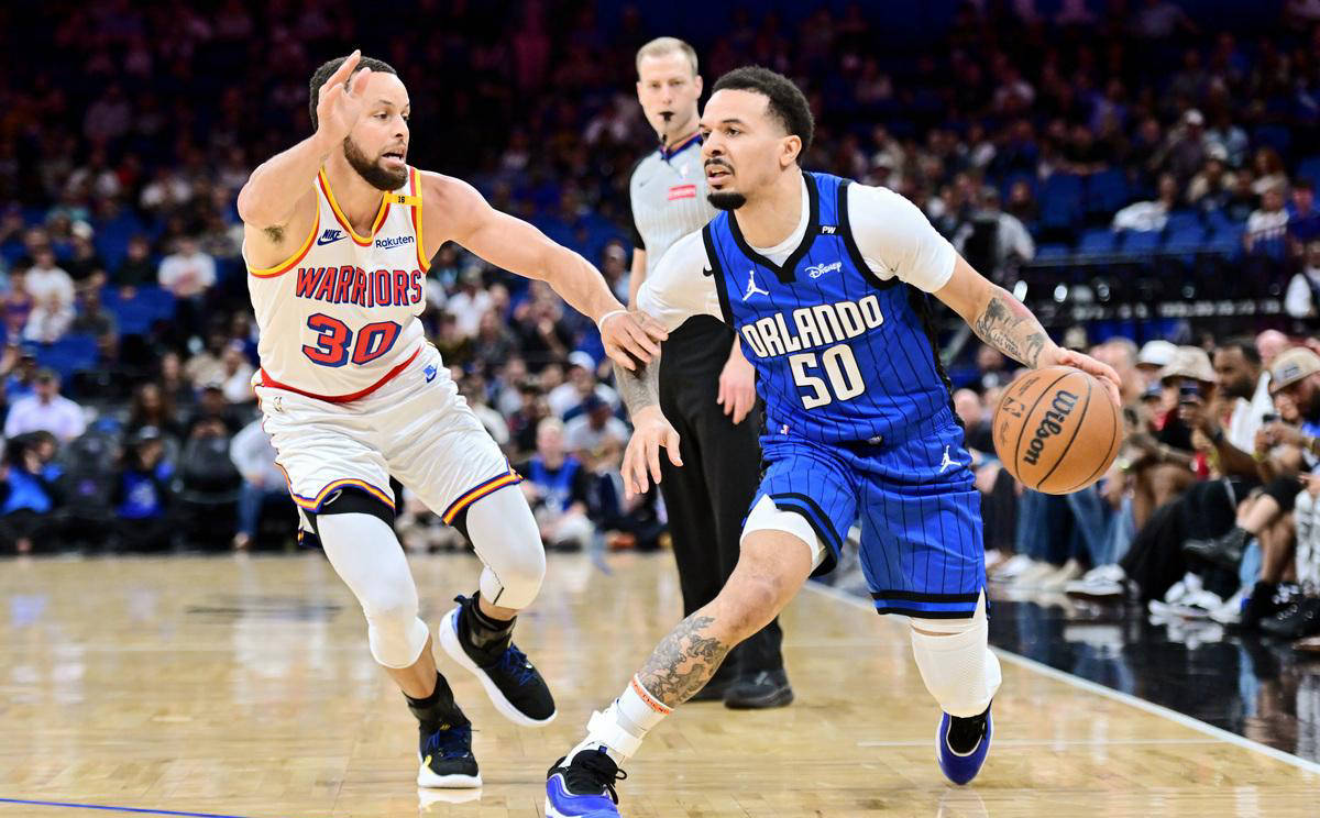 包含雄鹿客场大胜魔术，乔治发挥出色成为全队得分王的词条