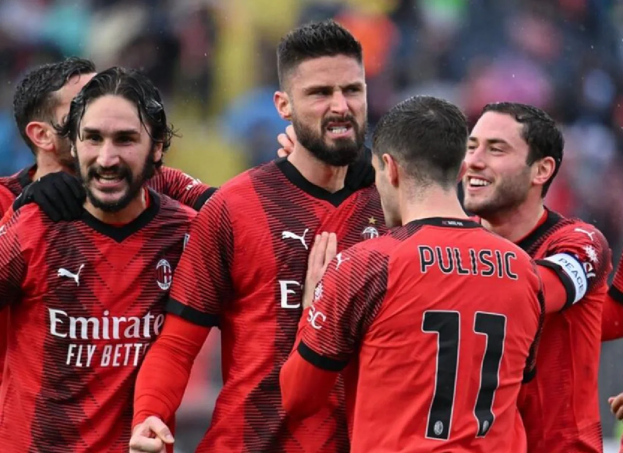 尤文图斯闯入欧冠四强,领跑意甲 尤文图斯闯入欧冠四强,领跑意甲