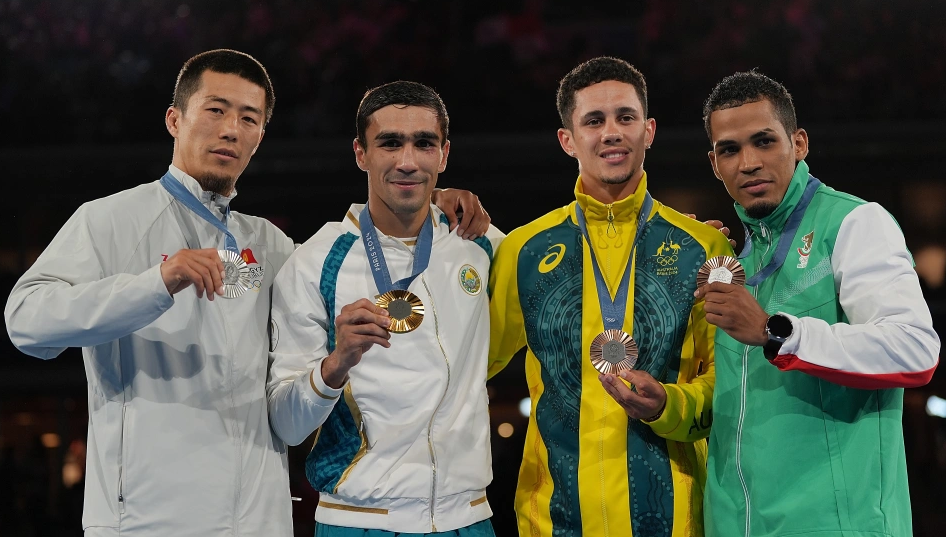 乌克兰队在国外足球比赛中夺得冠军