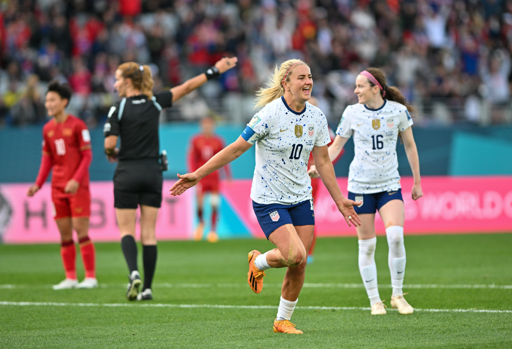 美国女足在世界杯预选赛中表现出色 美国女足在世界杯预选赛中表现出色