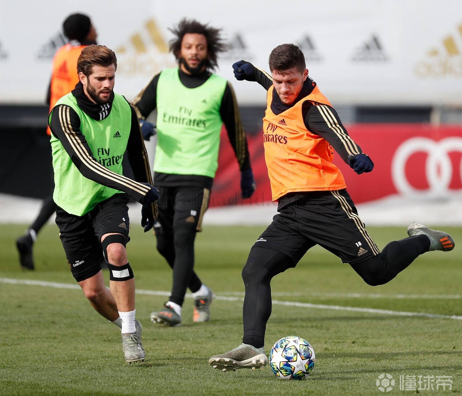 敖林斯战斯图加特，新晋强队备战关键之战的简单介绍