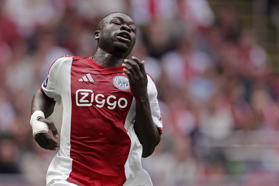 包含阿贾克斯强势登顶荷甲,国王杯战场斗志昂扬的词条 包含阿贾克斯强势登顶荷甲,国王杯战场斗志昂扬的词条