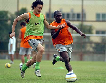 关于迎着新春和新挑战,深圳女足球队备战工作紧张的信息 关于迎着新春和新挑战,深圳女足球队备战工作紧张的信息