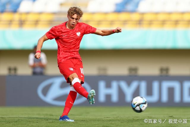 北马其顿队在欧预赛比赛中全面击败对手