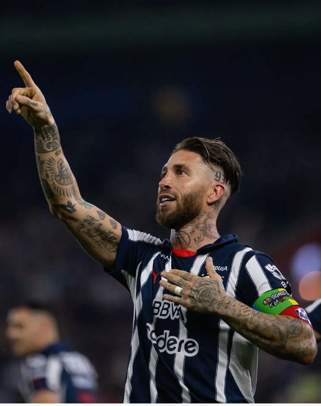 包含球员状态神勇,助力球队获胜的词条 包含球员状态神勇,助力球队获胜的词条