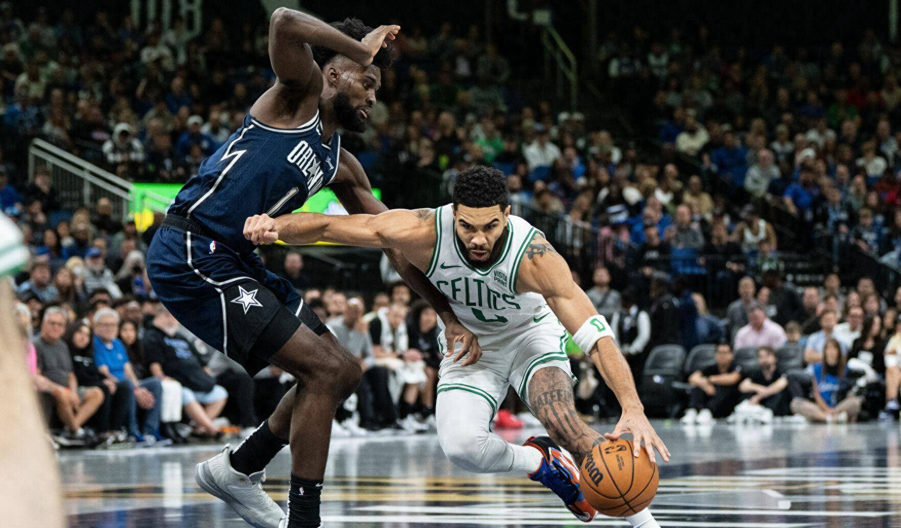 凯尔特人队主场战胜猛龙队保持领先 凯尔特人队主场战胜猛龙队保持领先