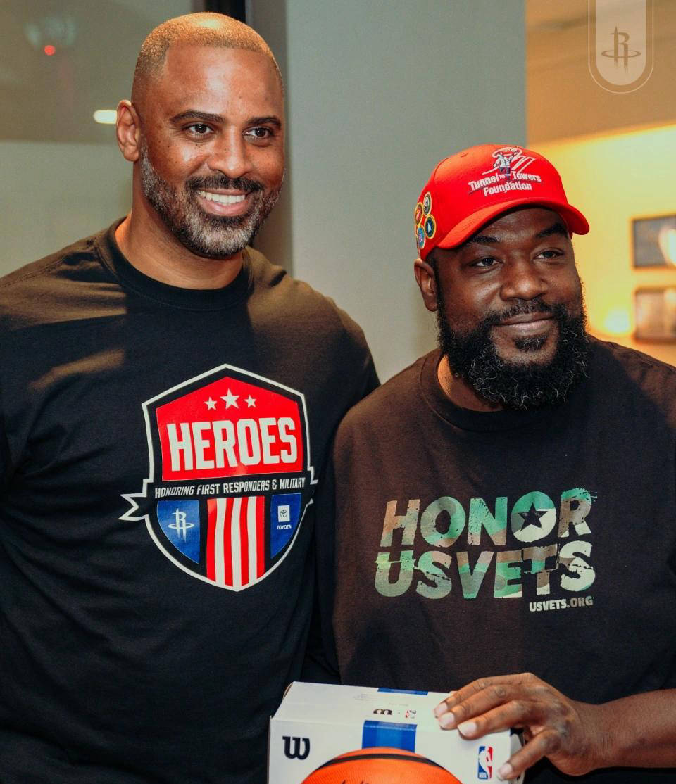 火箭主教练表态支持哈登入选最佳阵容 火箭主教练表态支持哈登入选最佳阵容