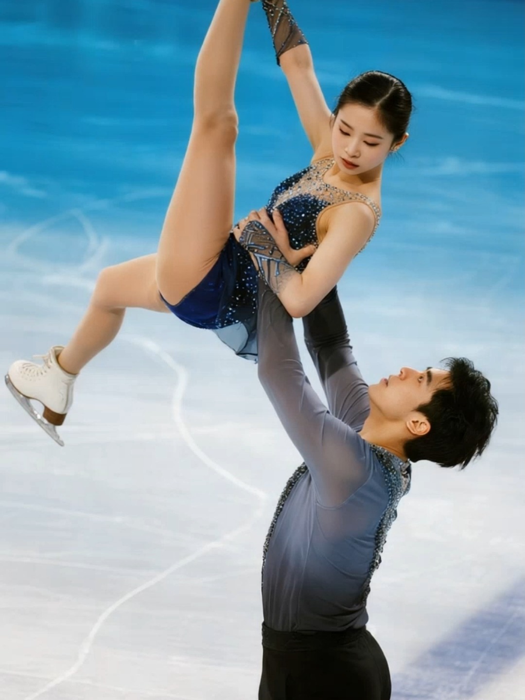 运动员瞬间爆发出超强战斗力