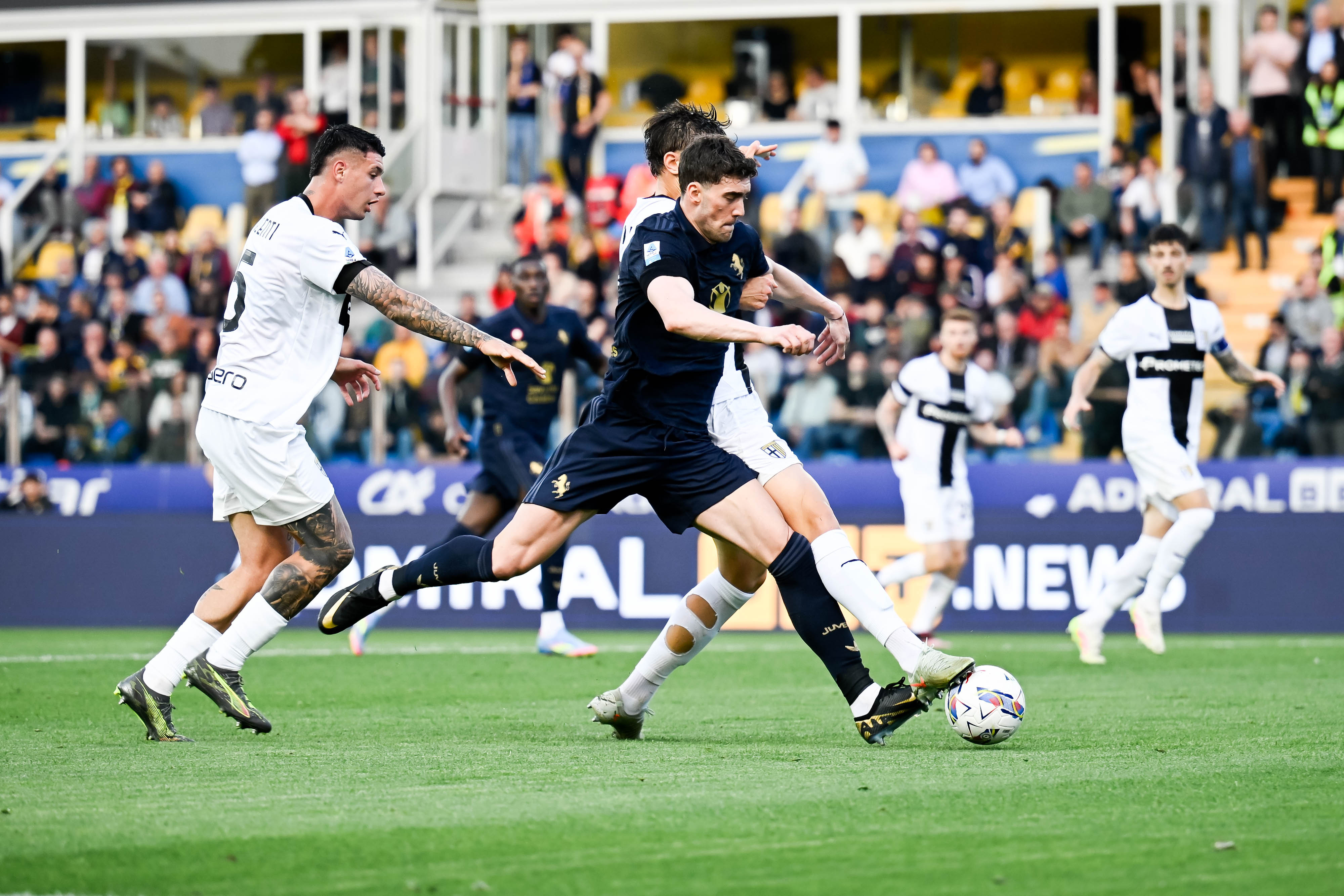 意甲新军西帕尔默在比赛中逆袭，实力引人注目