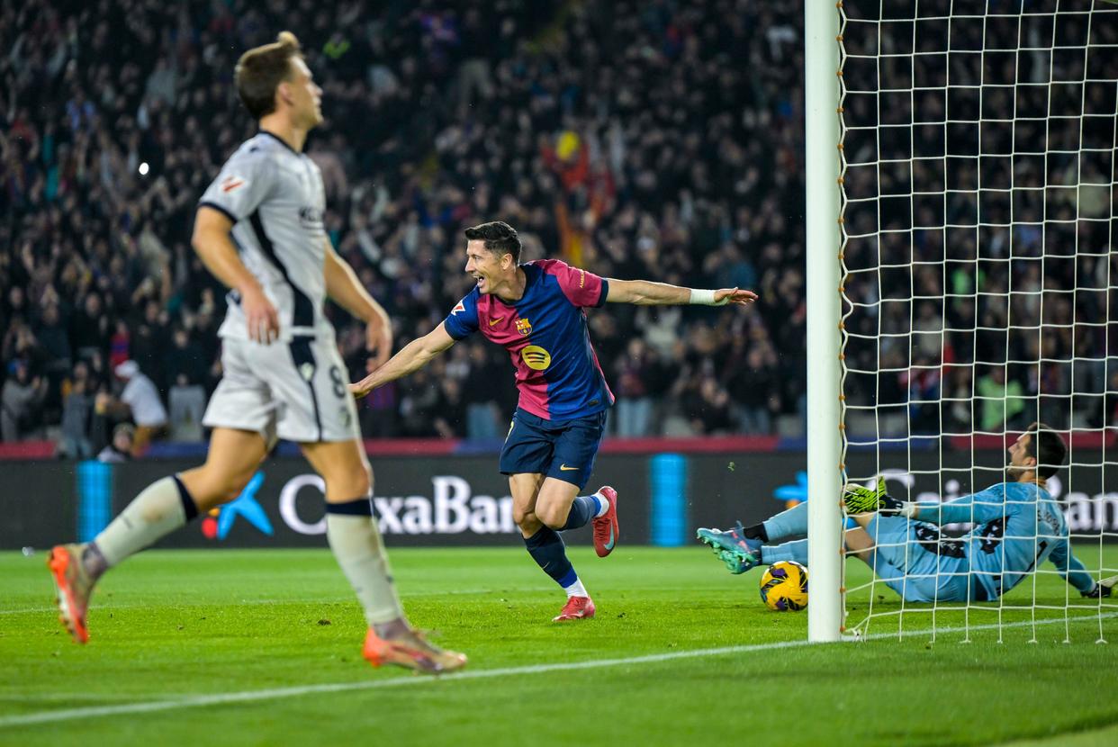 奥萨苏纳主场失守，遭遇反击